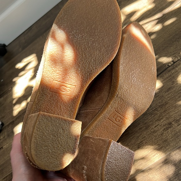 Uggs Suade Tan Booties - Picture 10 of 10